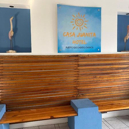 Hotel Casa Juanita プエルト・エスコンディード エクステリア 写真