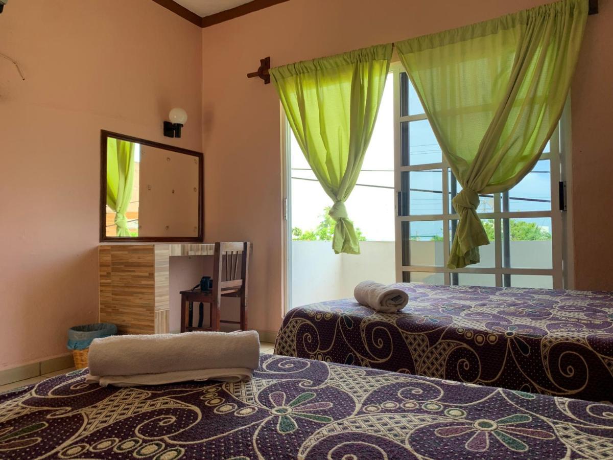 Hotel Casa Juanita プエルト・エスコンディード エクステリア 写真