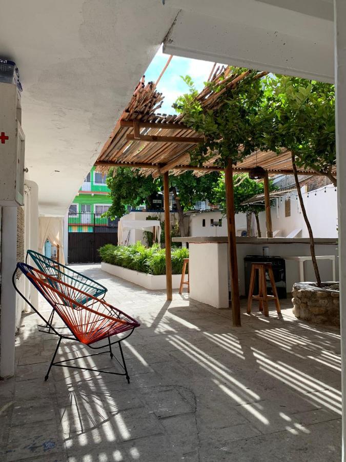 Hotel Casa Juanita プエルト・エスコンディード エクステリア 写真