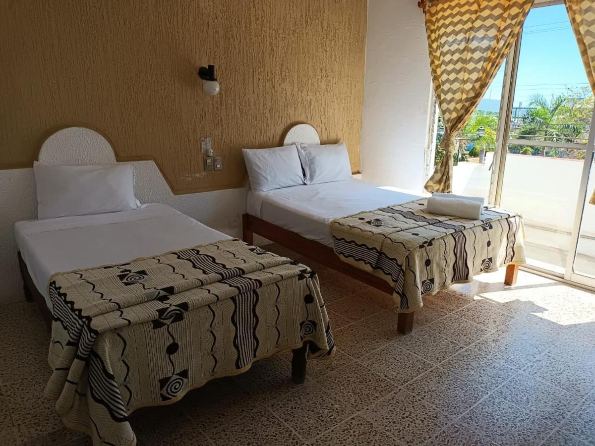 Hotel Casa Juanita プエルト・エスコンディード エクステリア 写真