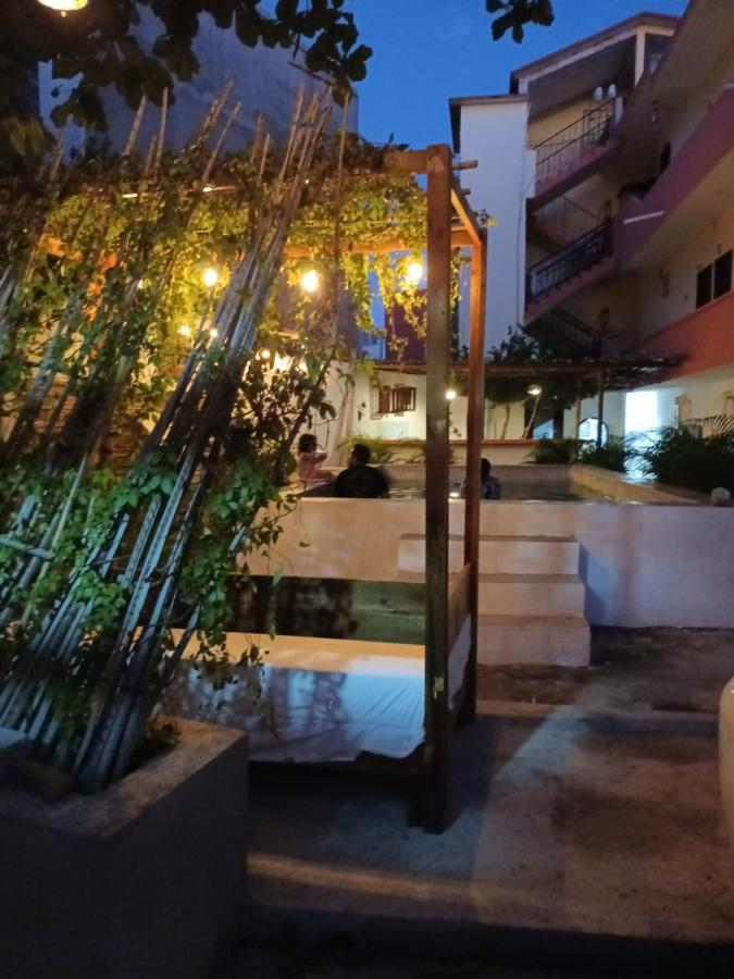 Hotel Casa Juanita プエルト・エスコンディード エクステリア 写真