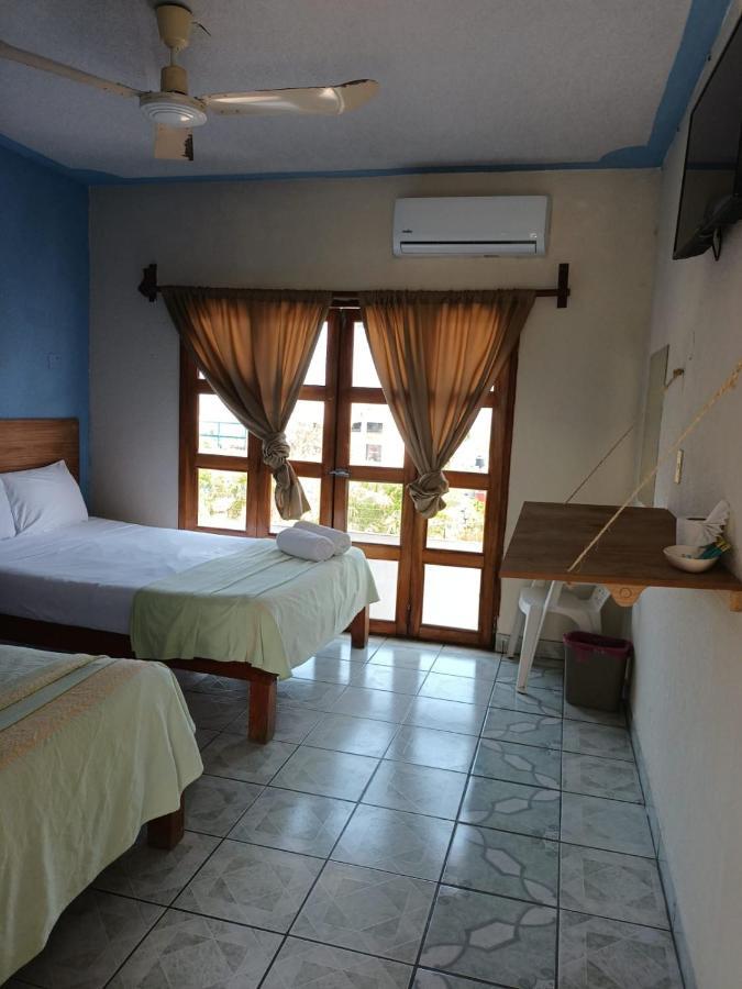 Hotel Casa Juanita プエルト・エスコンディード エクステリア 写真